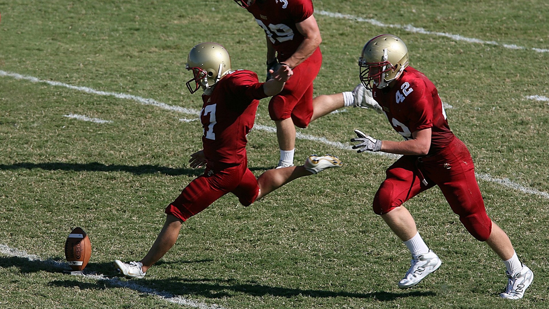 决赛期间技术VAR判罚引发争议,var技术足球